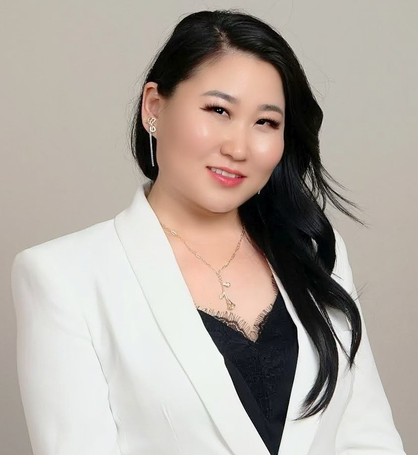 Julie Munkhbaatar
